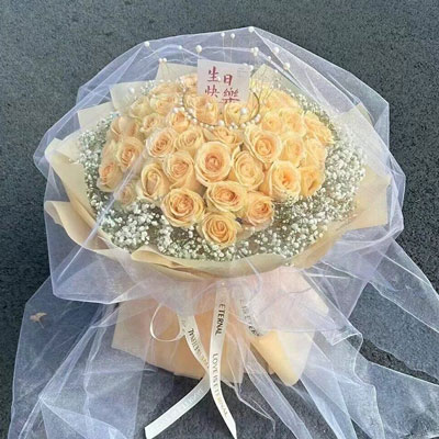 绥化52朵香槟玫瑰满天星,你就是我的全部